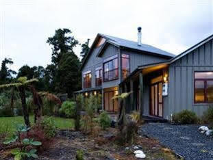 Mahitahi Lodge Bruce Bay Exterior photo