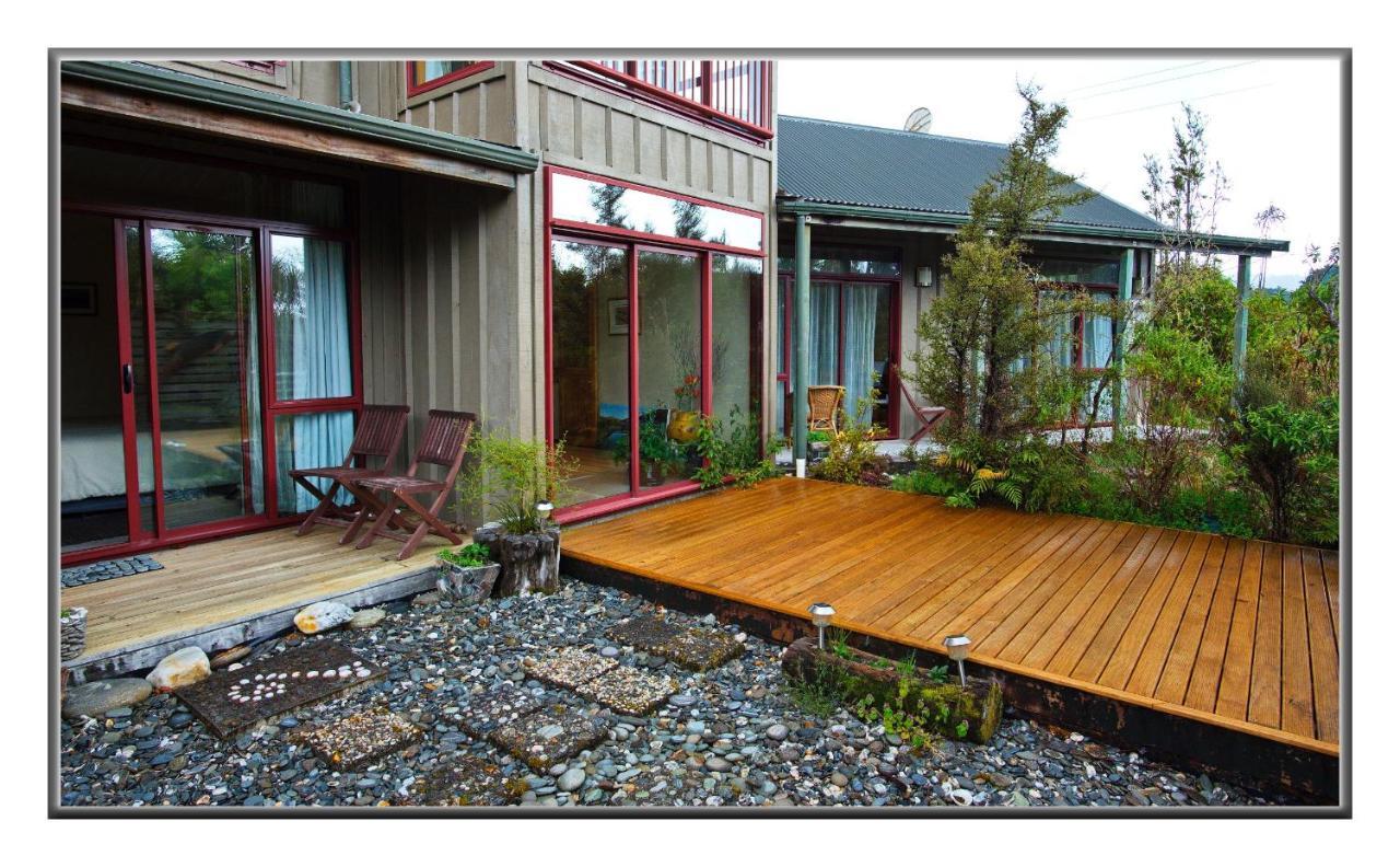 Mahitahi Lodge Bruce Bay Exterior photo
